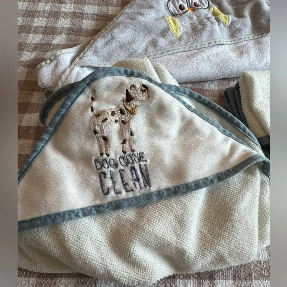 Bundle of baby bath towels